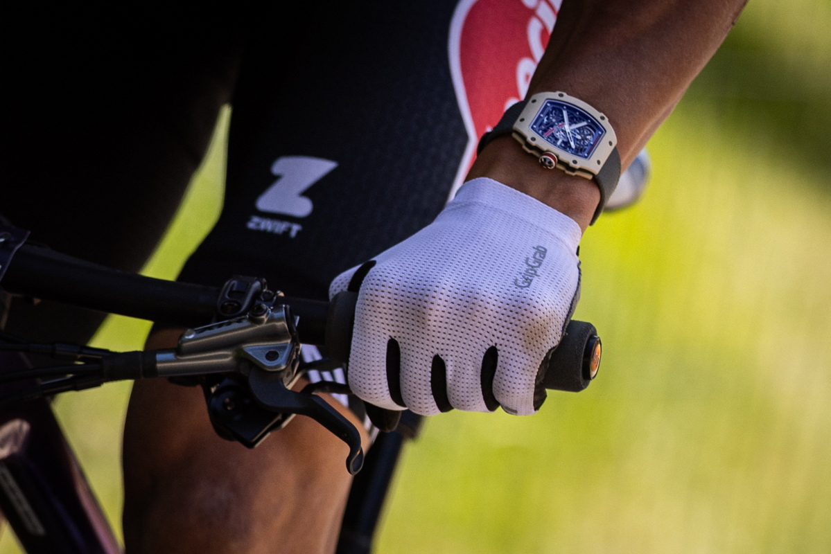 Mal vtzstv MVDP: hodinky peily...