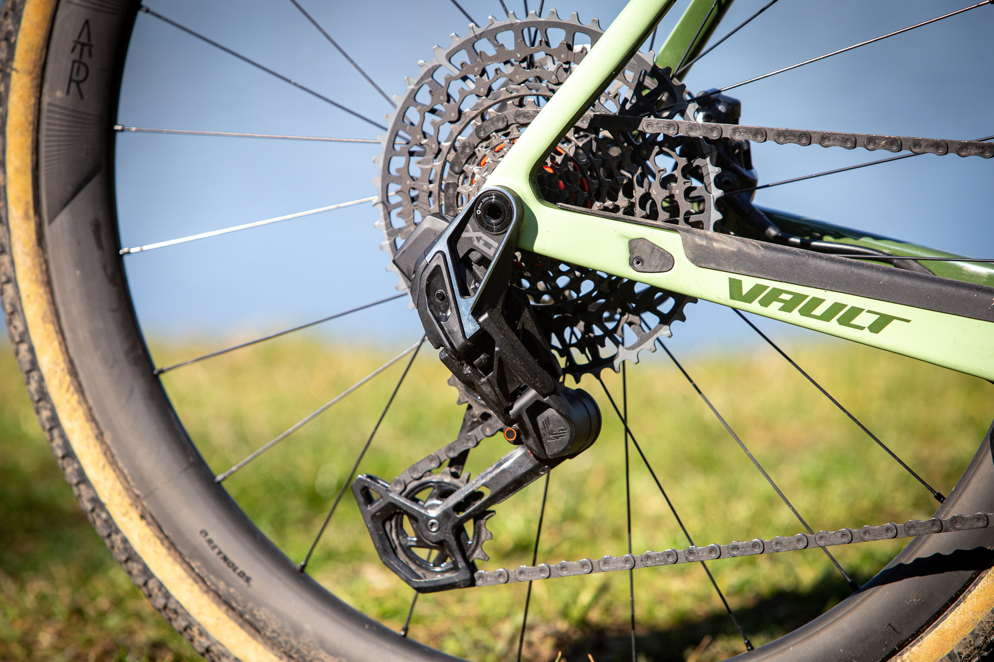 Pivot Vault Team Force/X0 Wide Range AXS