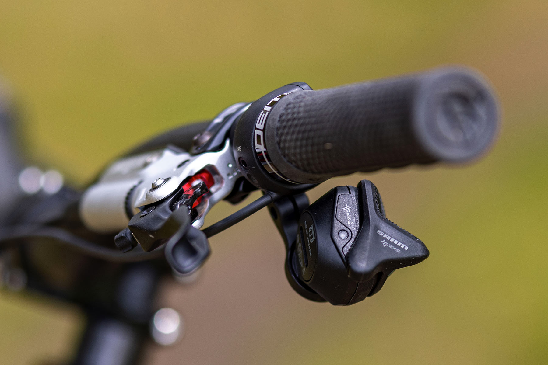 Rock Shox Reverb AXS