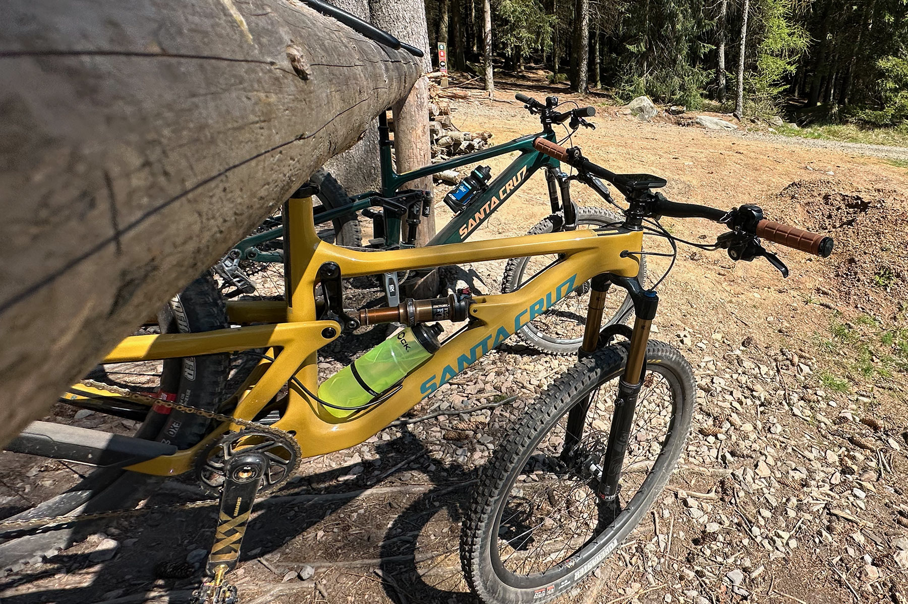 Santa Cruz Vala GX AXS