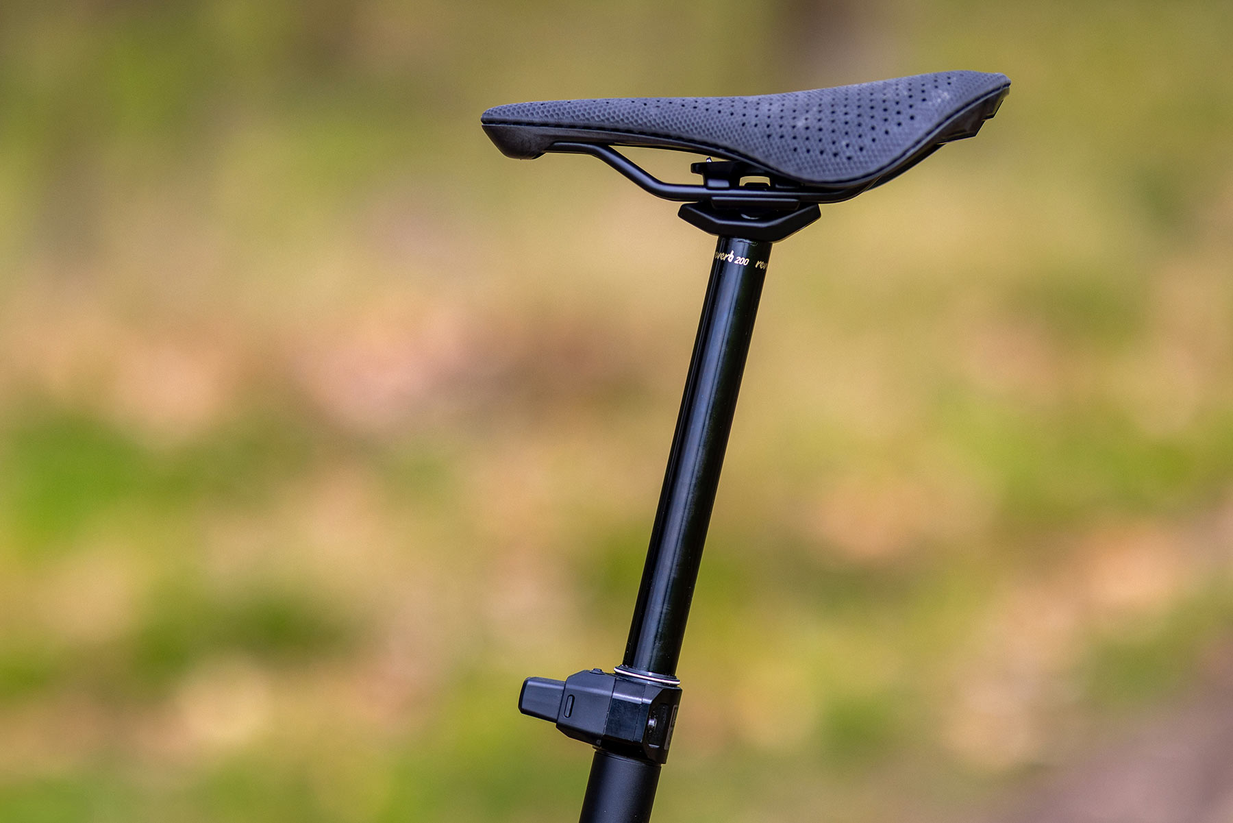 Rock Shox Reverb AXS