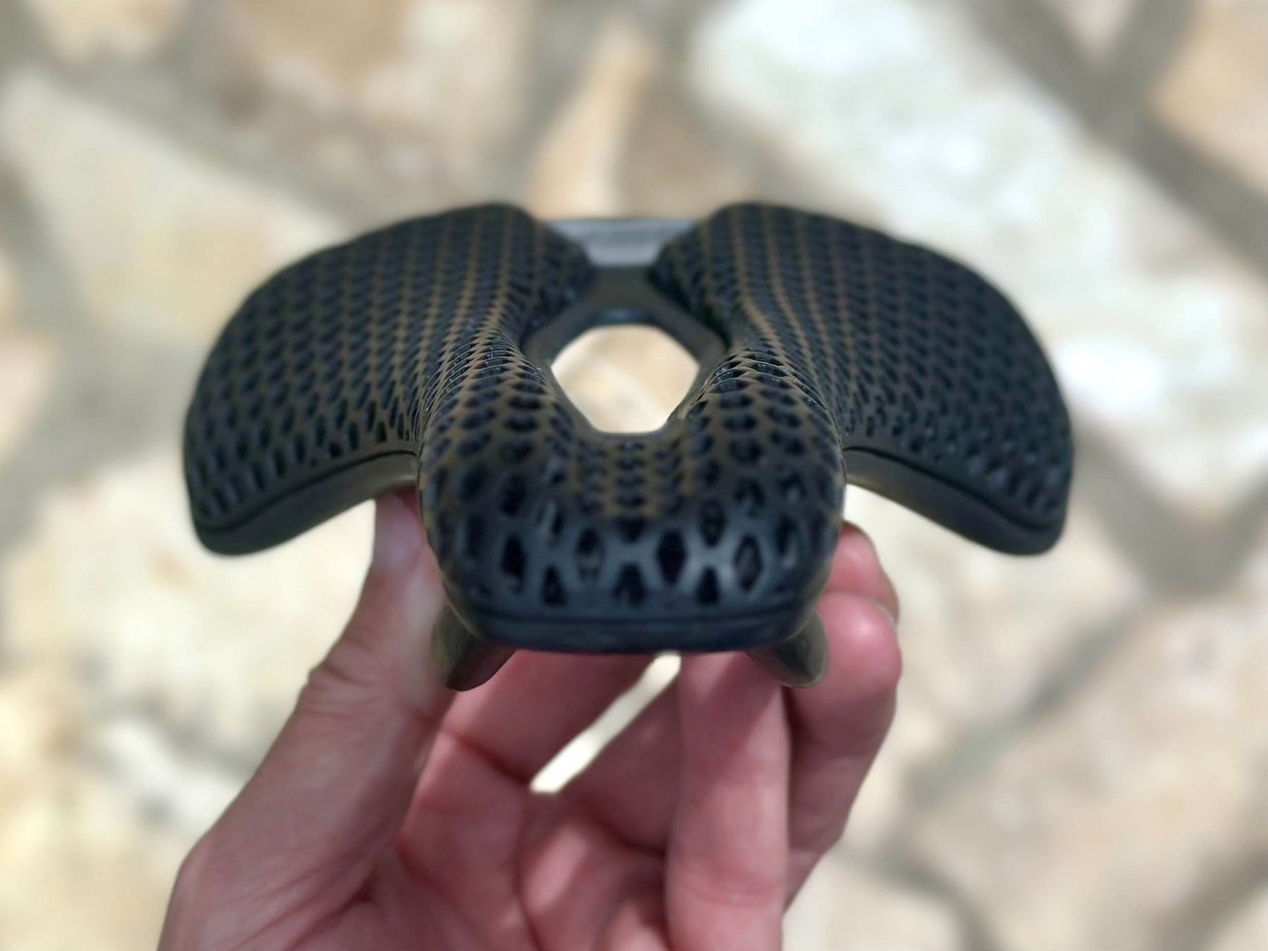 Sedlo s 3D - Enlee EM 800