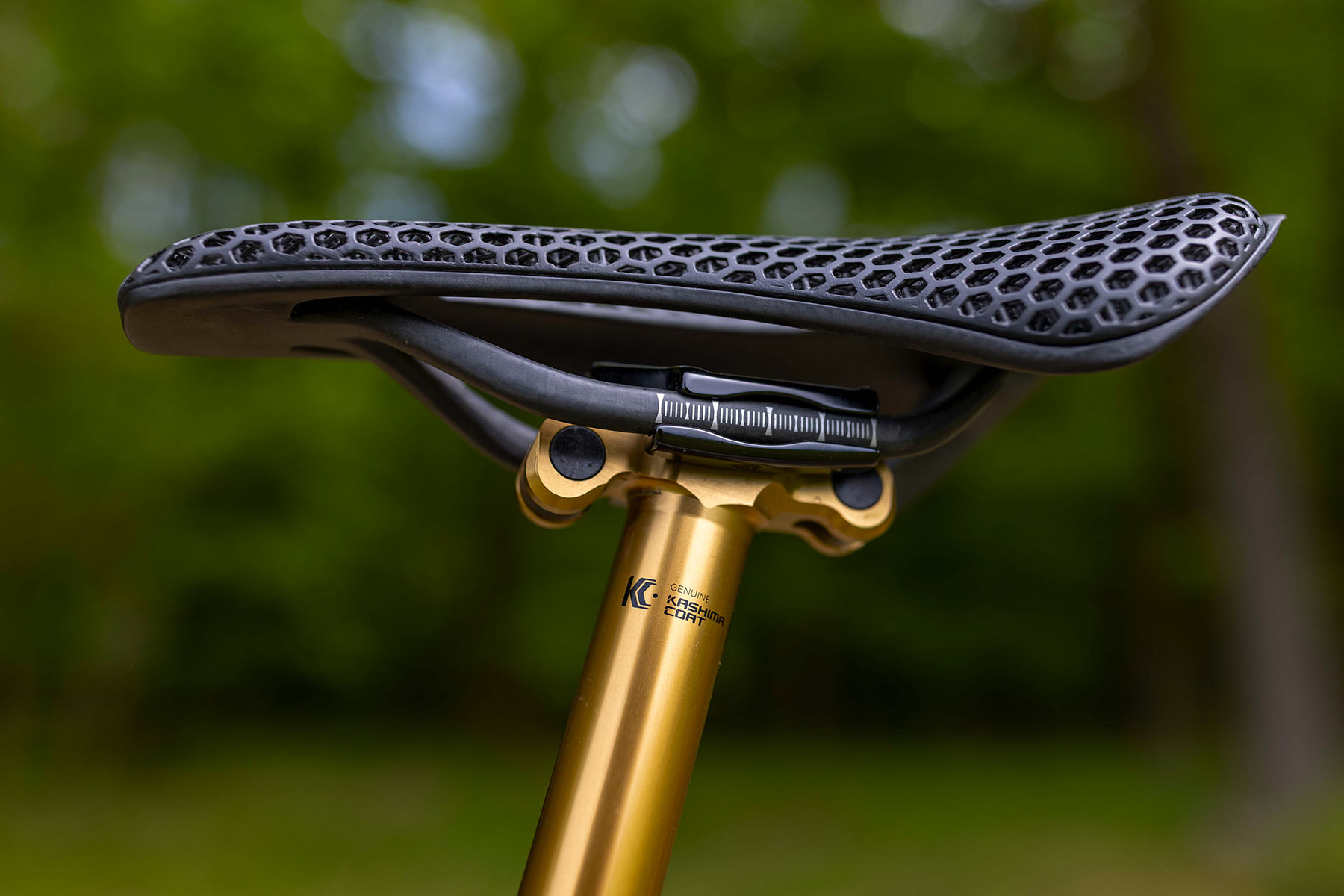 Sedlo s 3D - Enlee EM 800