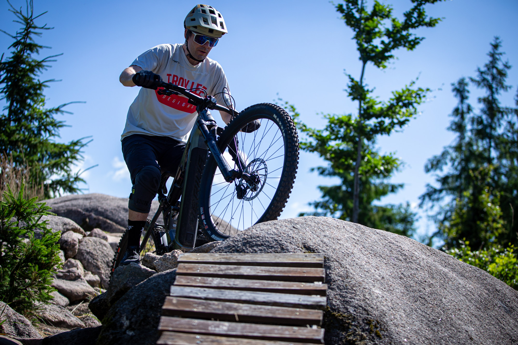 Merida eONE-Eighty 700