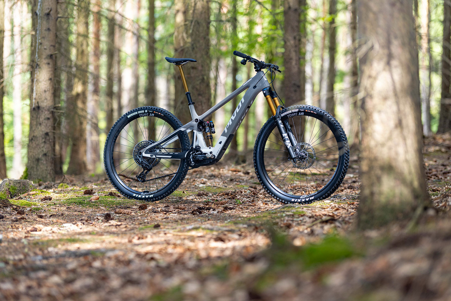 Pivot Shuttle SL-AM PRO XO