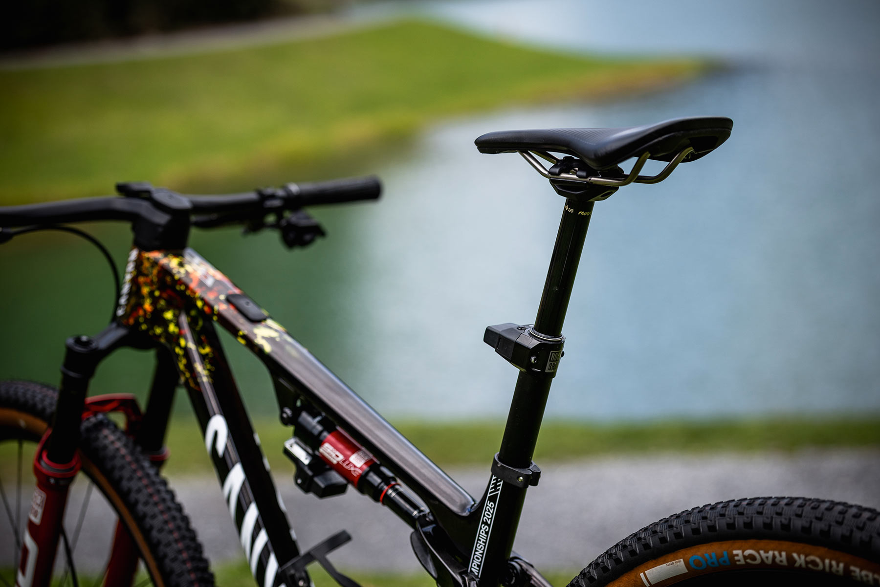 Canyon Lux CFR Lucy Schwarzbauera