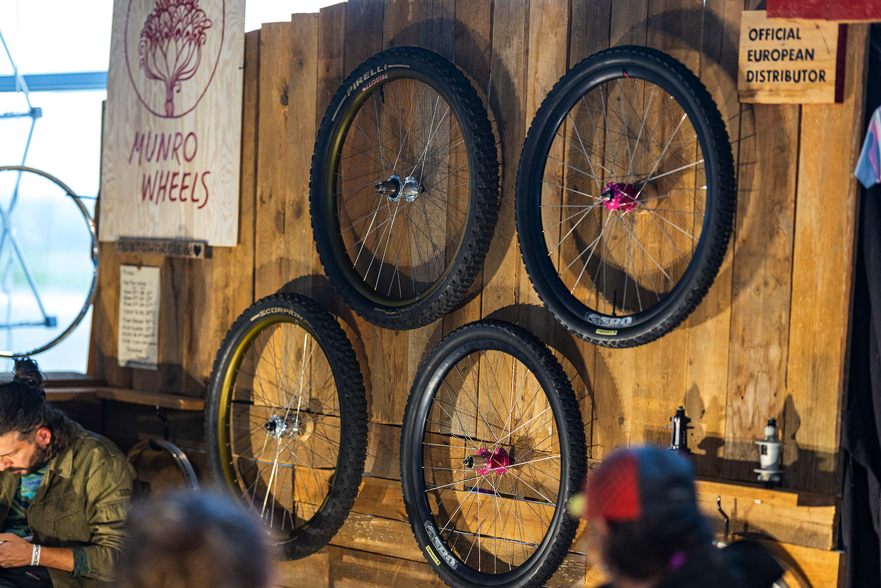 BESPOKED 2025 - Komponenty