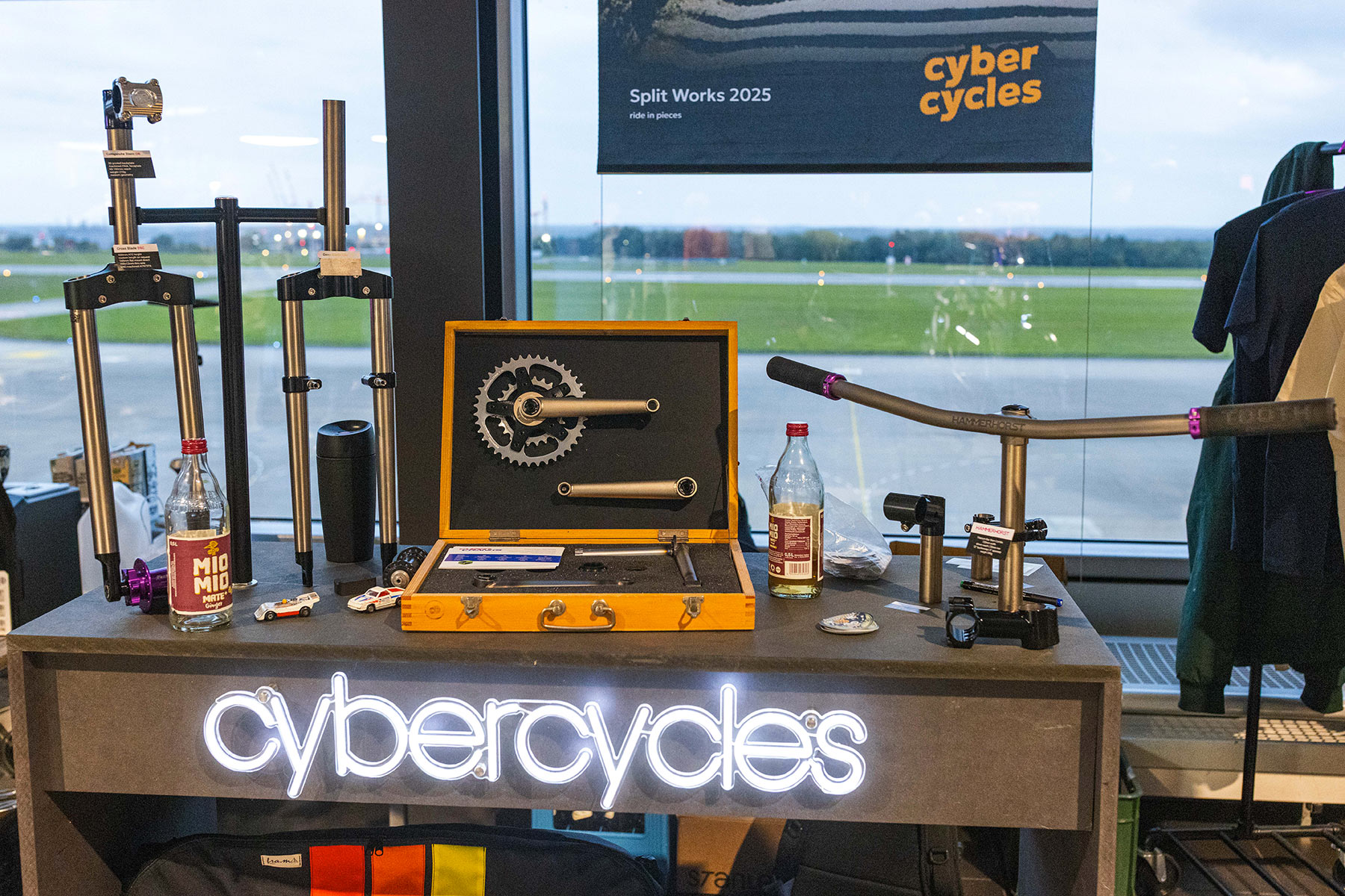 BESPOKED 2025 - Komponenty