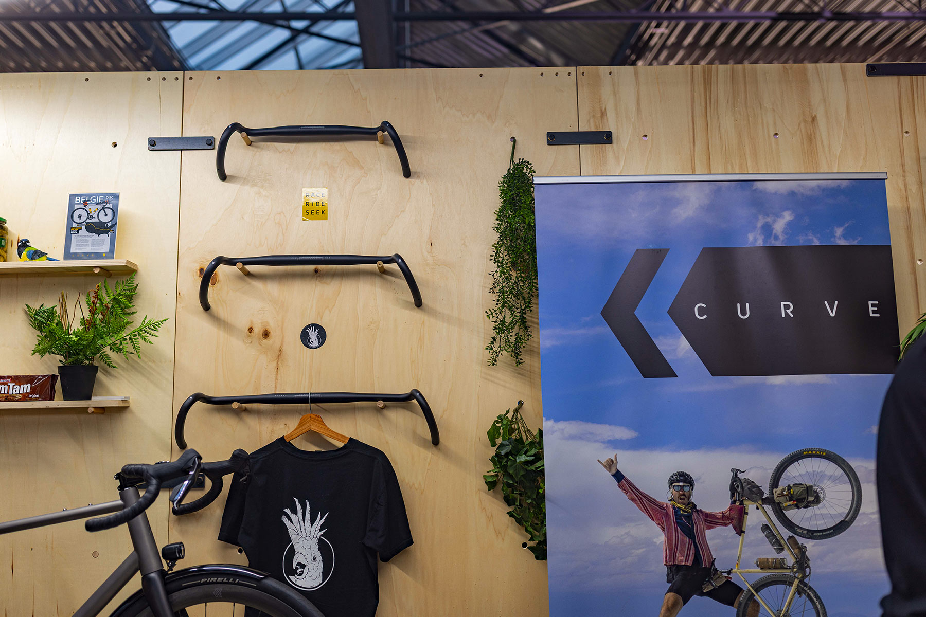 BESPOKED 2025 - Komponenty