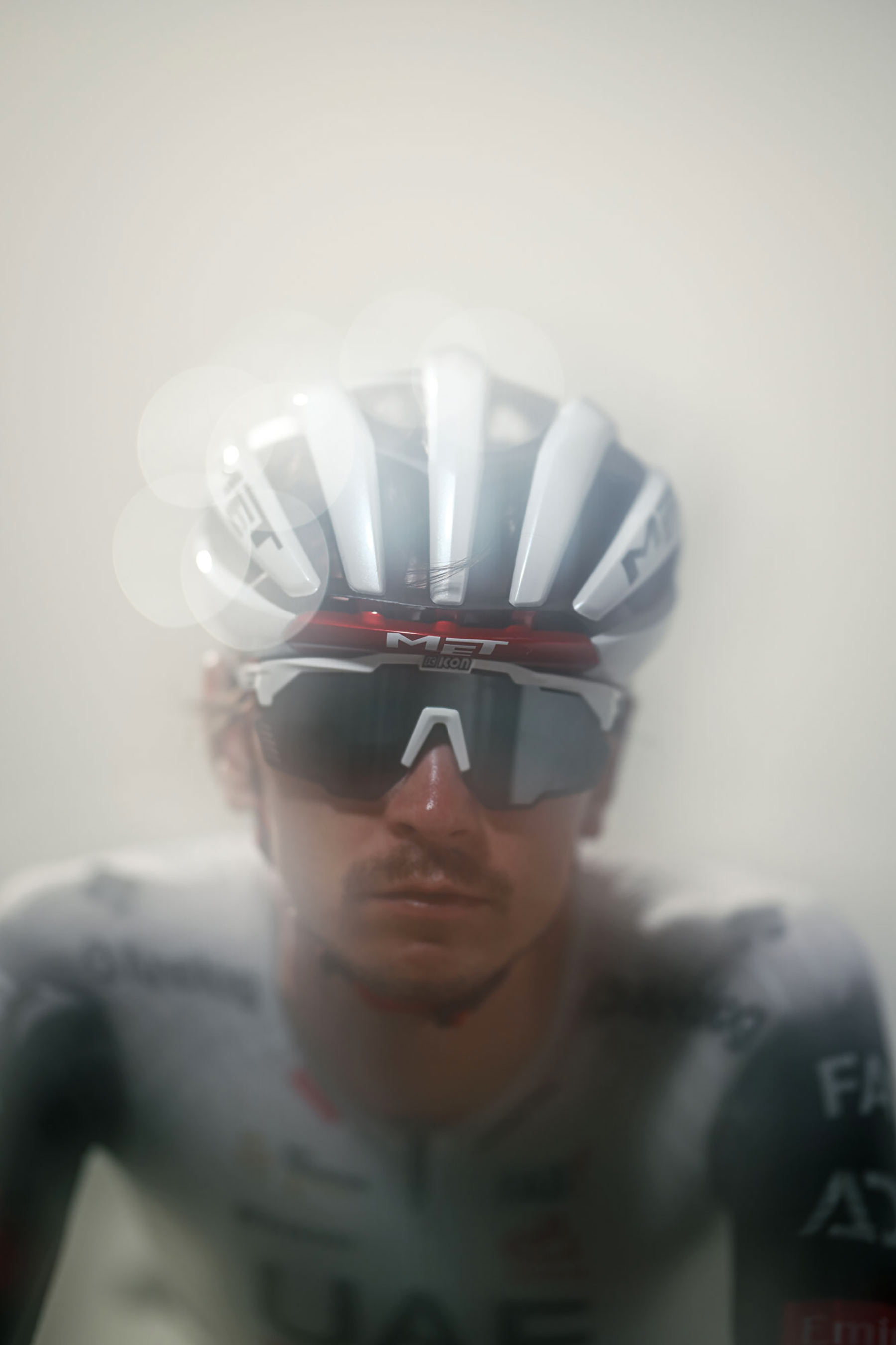 MET Trenta 3K Carbon