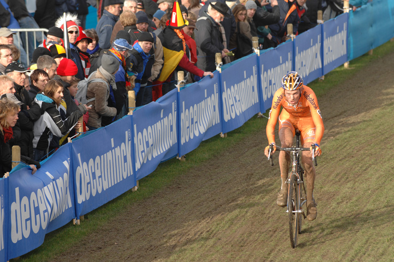 Lars Boom - MS cyklokros 2007, Hooglede-Gits (BEL) - Photo: Frank Bodenmller, www.mtbsector.com