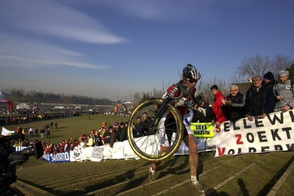 MS cyklokros 2008, Treviso - Itálie 27.1. - Hanka brala schody po dvou