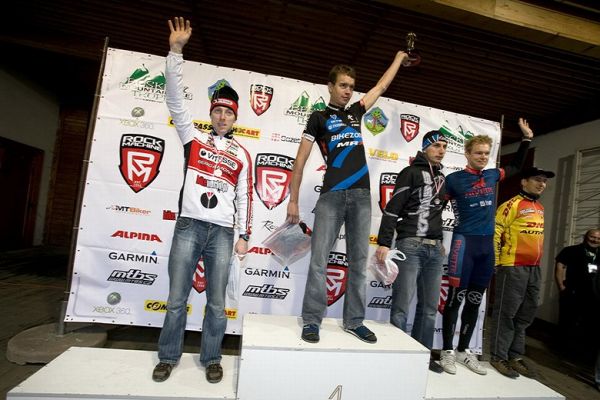 Beskidy MTB Trophy - Istebna, 1 etapa 22.5. 2008 - Radek Šíbl jako vítěz své kategorie, foto: Pawel/Magazin Rowerowy