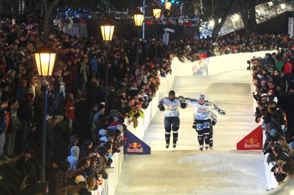 Red Bull Crashed Ice 2009 - Praha Vyehrad: emlika, Straka, Haek