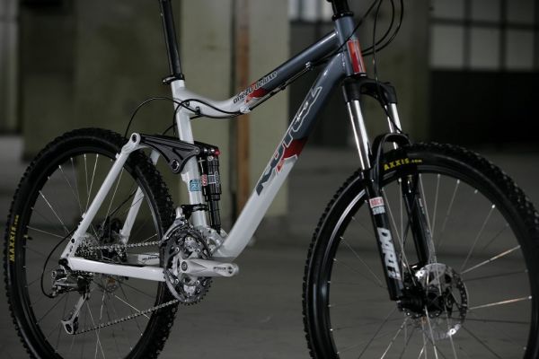 Kona One20 Deluxe preview 2009