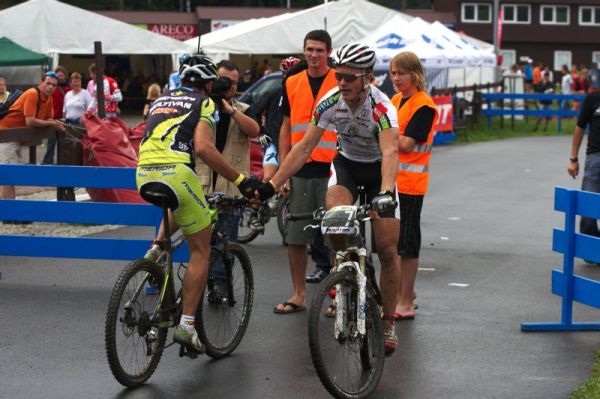 Merida Bike Vysoina 2009 - sprint - Hermida s Friedlem po malm finle