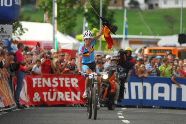 Mistrovství světa v MTB maratonu 2009 - Graz /AUT/: Roel Paulissen vítězí