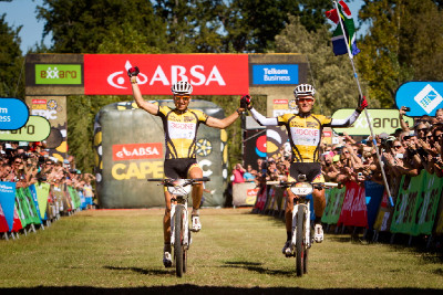 Burry Stander a Christoph Sauser obhajuj triumf na Cape Epic 2012