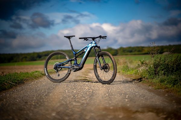 Cannondale Moterra Neo Carbon 2