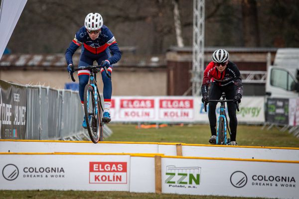 MČR 2022 - Kolín trénink - mládí skáče bez problémů