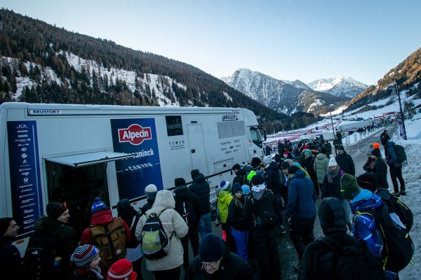 Val di Sole 2022 - fanoušci čekají na svou hvězdu MVDP
