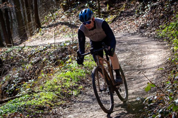 Giant Revolt Advanced 1