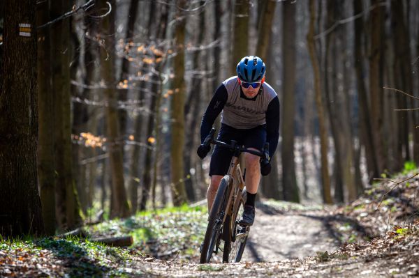 Giant Revolt Advanced 1