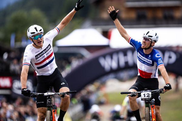 tmov double Cannondalu v zvod XCC