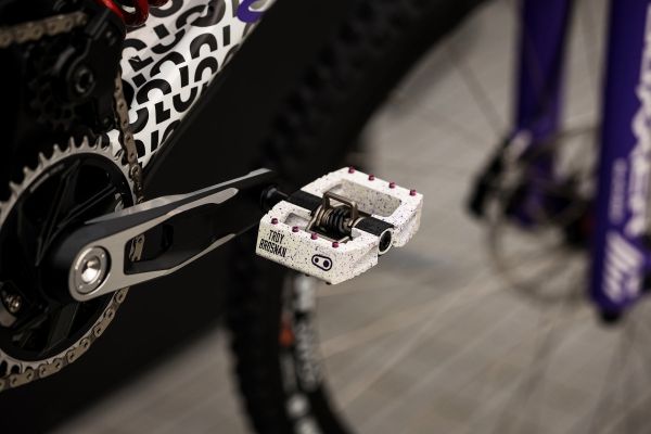 Canyon Sender CFR Team Troye Brosnana