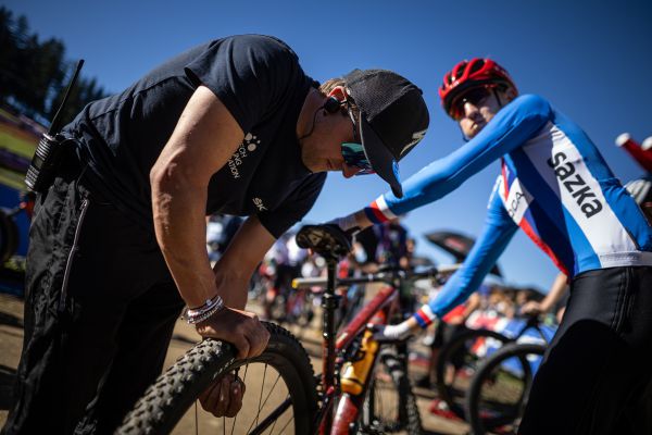 Mechanik Jirka tpnk lad tlaky