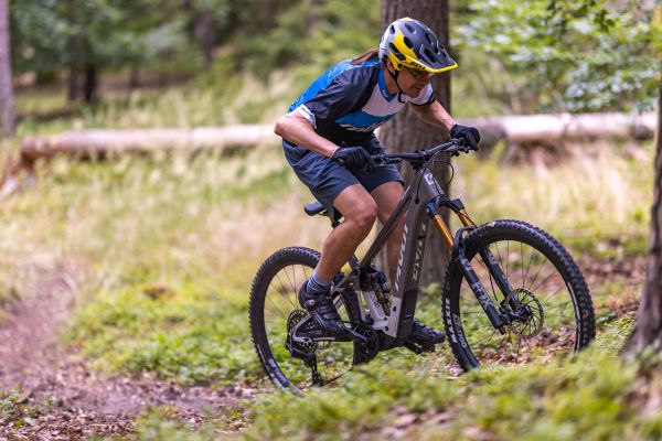 Pivot Shuttle SL-AM PRO XO