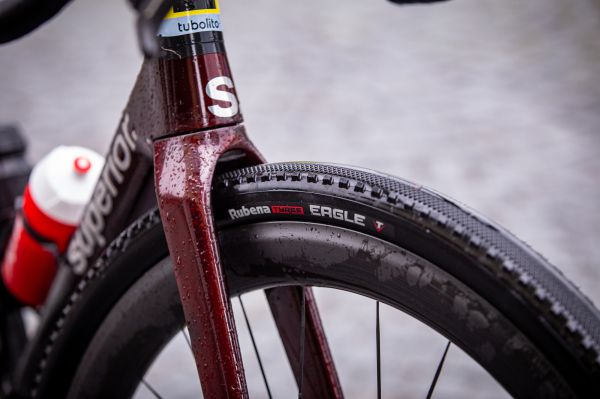 Hlinsko 2025 - 45mm prototypy Rubena Eagle, Filip vezl i vloky, tlak 31/33 PSI