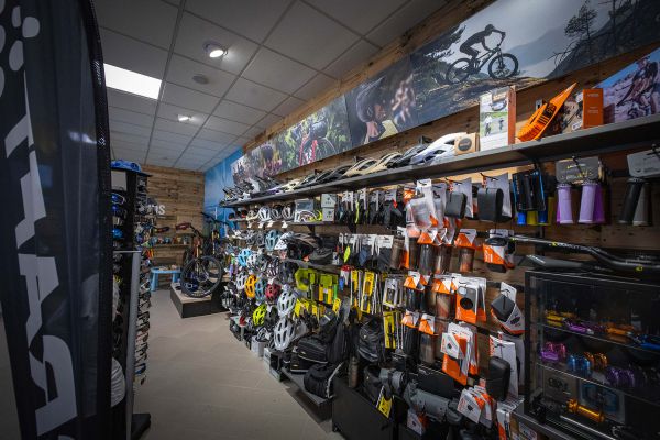KUR Sport Trek Partner Store Liberec