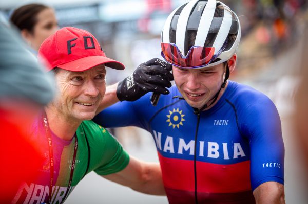 MS 2025 - oplakan zlato a oplakan prvn medaile pro Namibii