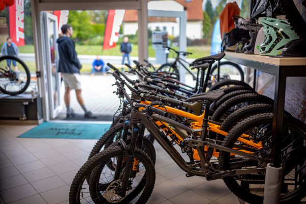 KUR Sport Trek Partner Store Liberec