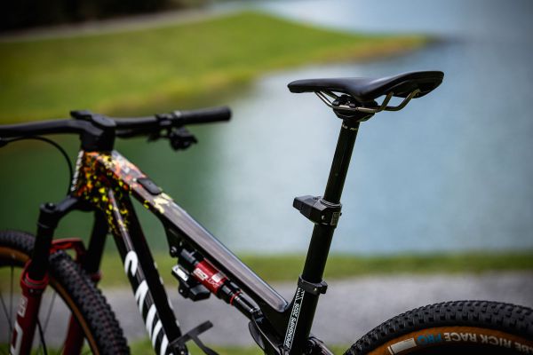 Canyon Lux CFR Lucy Schwarzbauera