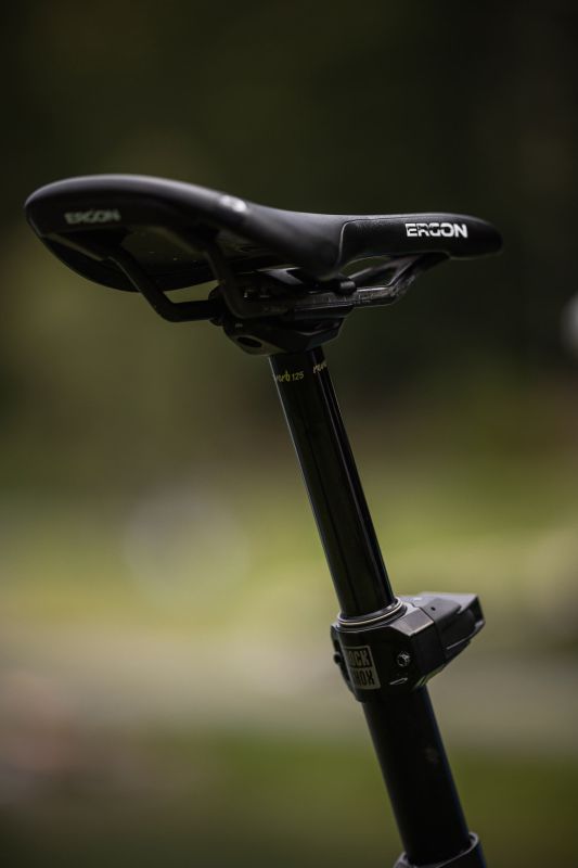 Canyon Lux CFR Valentiny Corvi