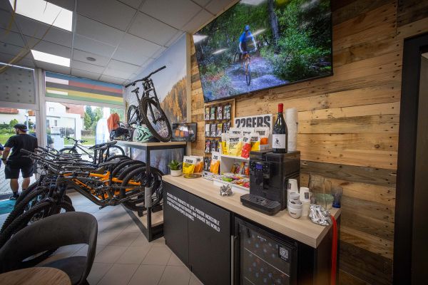 KUR Sport Trek Partner Store Liberec