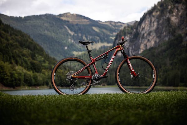 Canyon Lux CFR Thibaulta Francoise