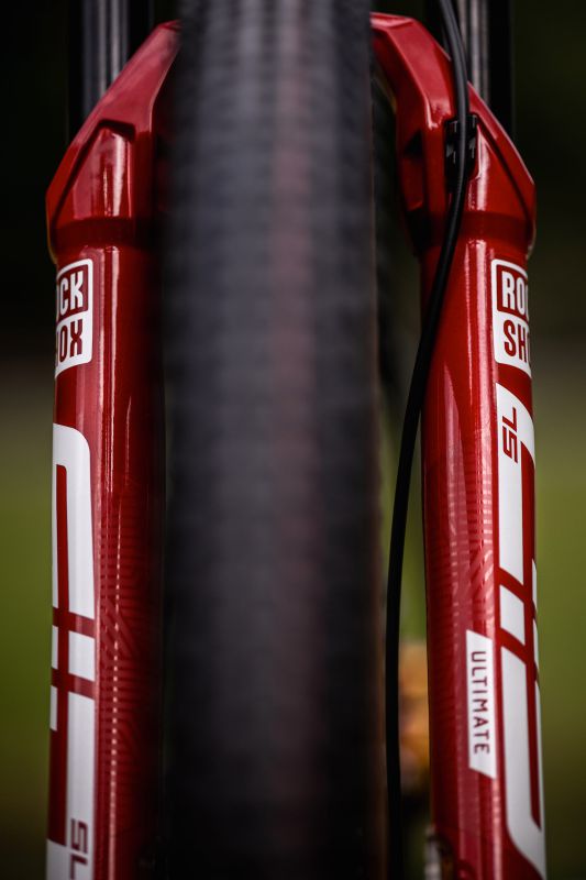 Canyon Lux CFR Lucy Schwarzbauera