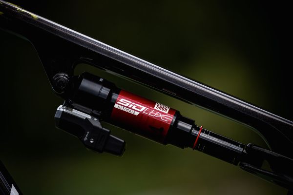 Canyon Lux CFR Lucy Schwarzbauera