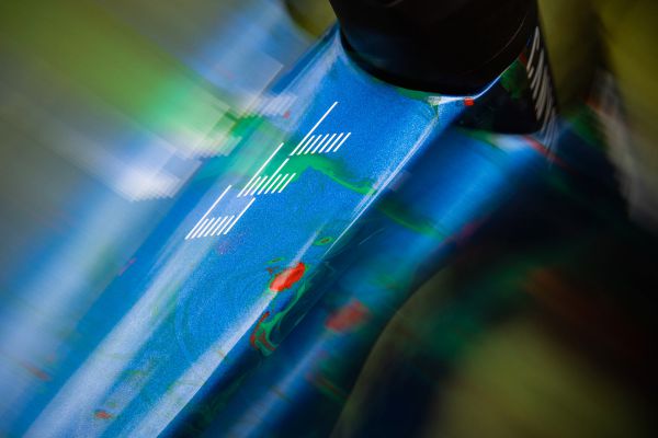 Canyon Lux CFR Valentiny Corvi