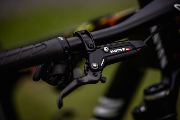 Canyon Lux CFR Lucy Schwarzbauera