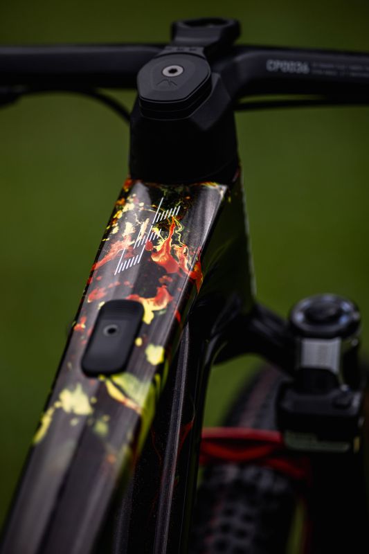 Canyon Lux CFR Lucy Schwarzbauera