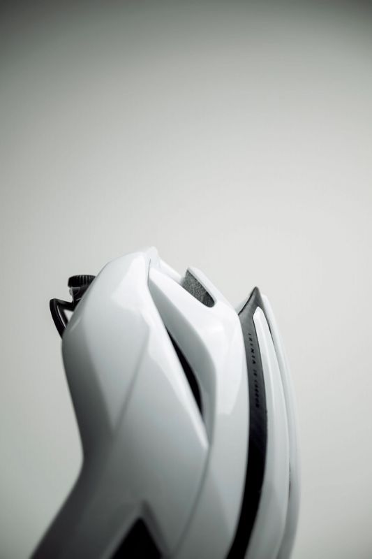 MET Trenta 3K Carbon