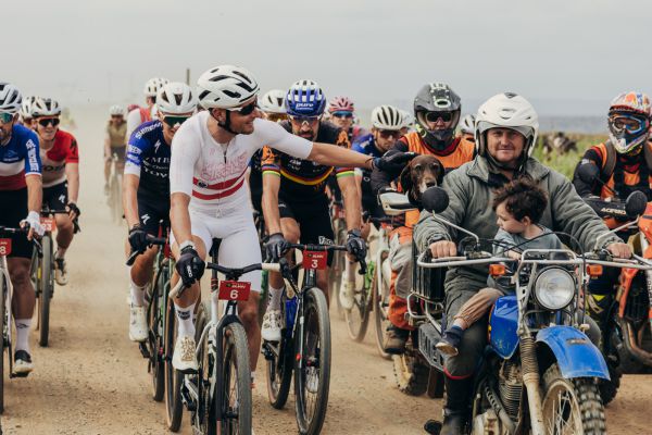 Gravel Burn 2025 - neutrln start v 7. etap