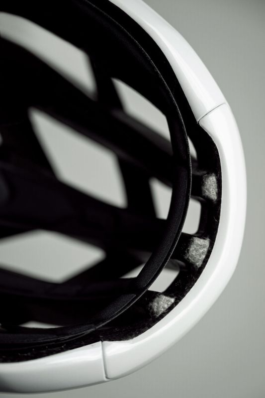 MET Trenta 3K Carbon