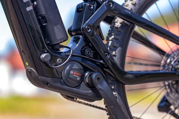 Polygon Collosus TLE 8 AXS