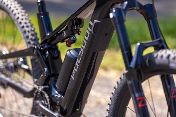 Polygon Collosus TLE 8 AXS