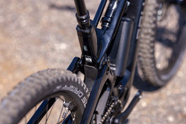 Polygon Collosus TLE 8 AXS